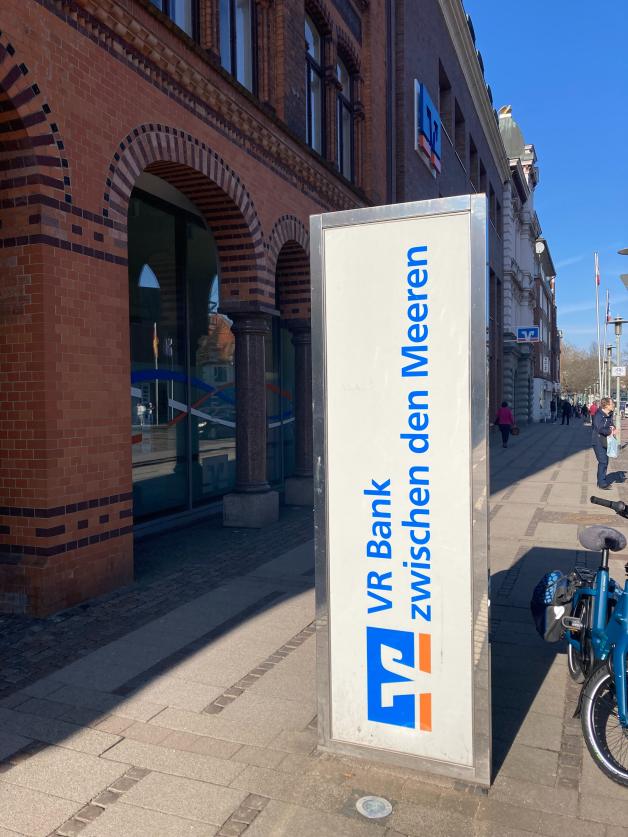 Vr Bank Neumunster Offnungszeiten