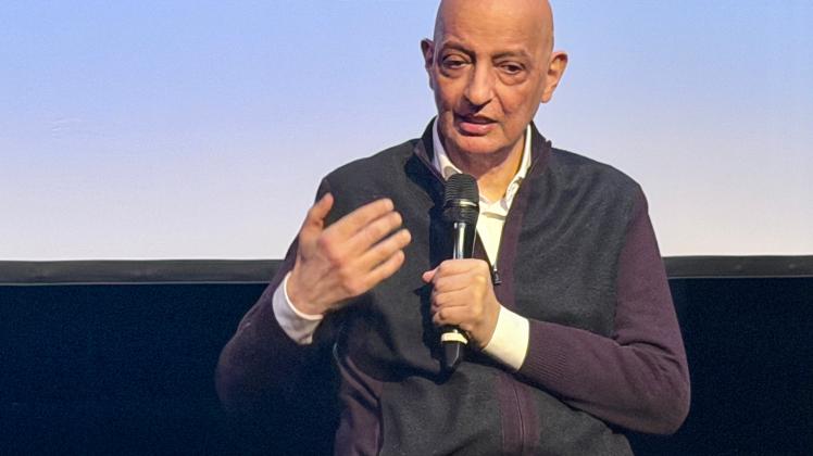 Regisseur Ali Samadi Ahadi spricht über Situation in Iran