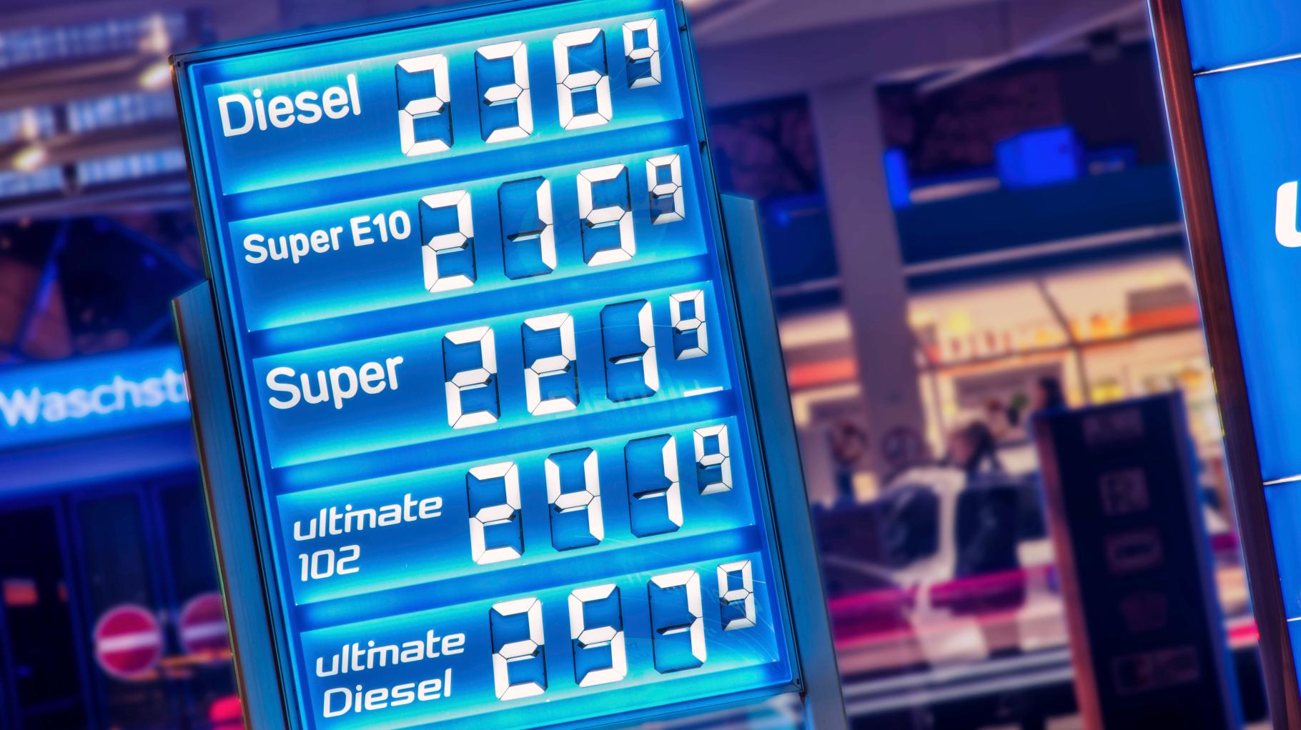 Nur eine Preiserhöhung an Tankstellen pro Tag: Österreich macht das schon seit Jahren so