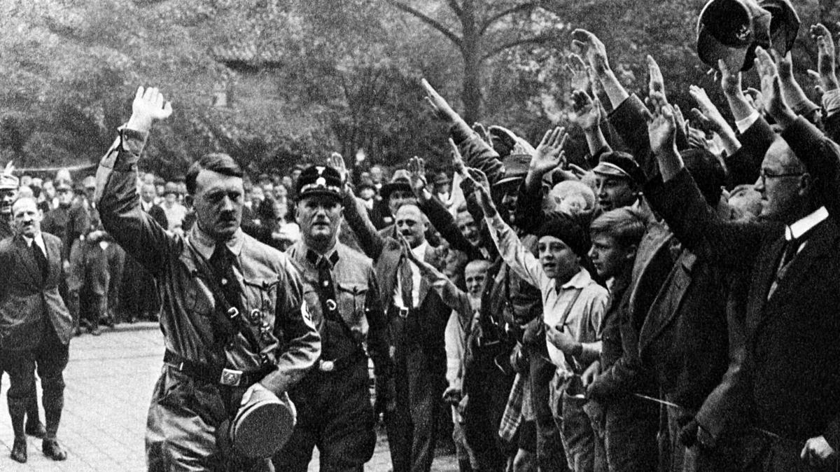 Mitgliedskarteien der NSDAP: War Ihr Opa Nazi?