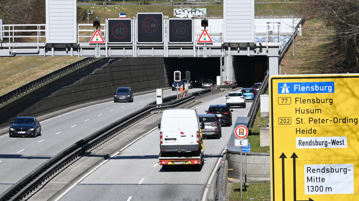 Blitzer B77 Rendsburg Termin für Radarsäulen am Kanaltunnel steht