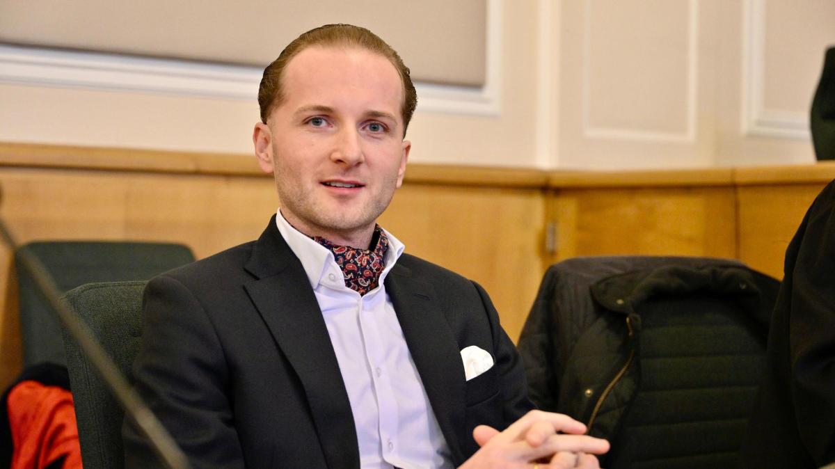 Wind Power Fraudster Holt: On the Run After Being Granted Temporary ...