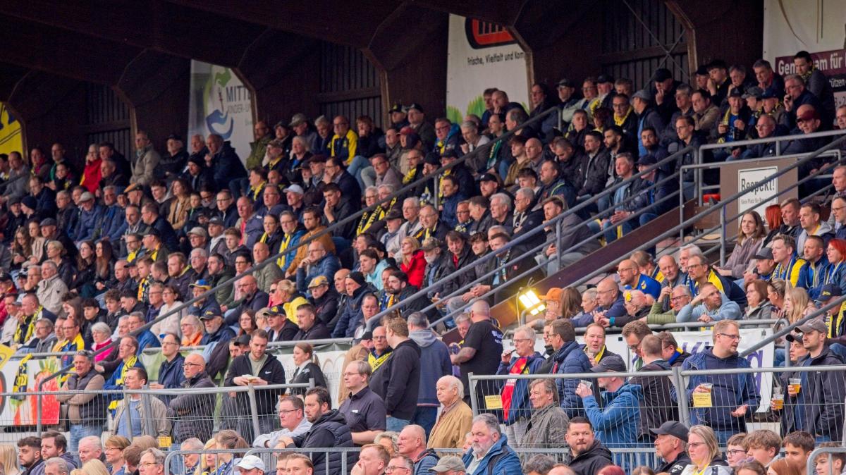 Freibier und Rekord? Was Fans des SV Atlas am Samstag erwartet