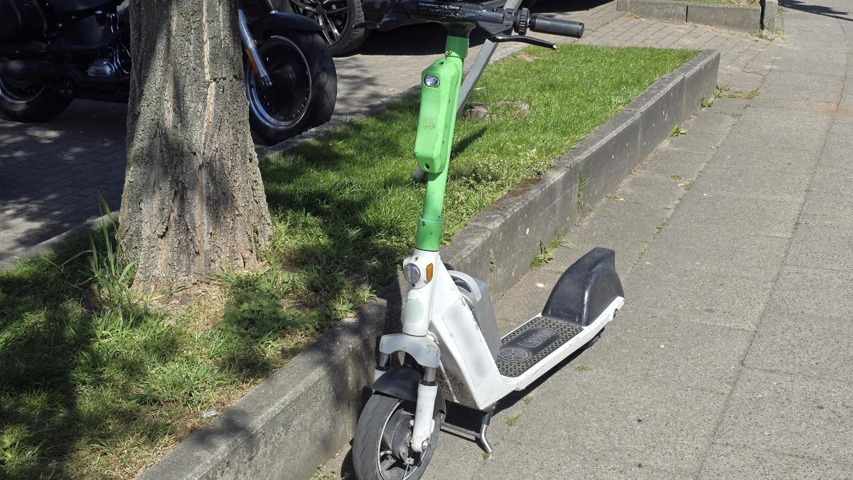 E-scooters in Schenefeld: Parking problems & missing permits