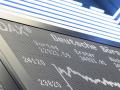 <p>Blick auf eine DAX-Anzeigetafeln in der Frankfurter Börse. (zu dpa: «Gewinne der Dax-Konzerne steigen trotz Umsatzflaute»)</p>