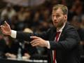 <p>Basketball: Bundesliga, Löwen Braunschweig - Bamberg Baskets, Volkswagen Halle. Trainer Anton Gavel (Bamberg Baskets) gibt Anweisungen. (zu dpa: «Basketball-Pokalsieger Bamberg wendet Fehlstart ab»)</p>