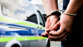 Symbolbilder - Themenbild - Unfall - Blaulicht