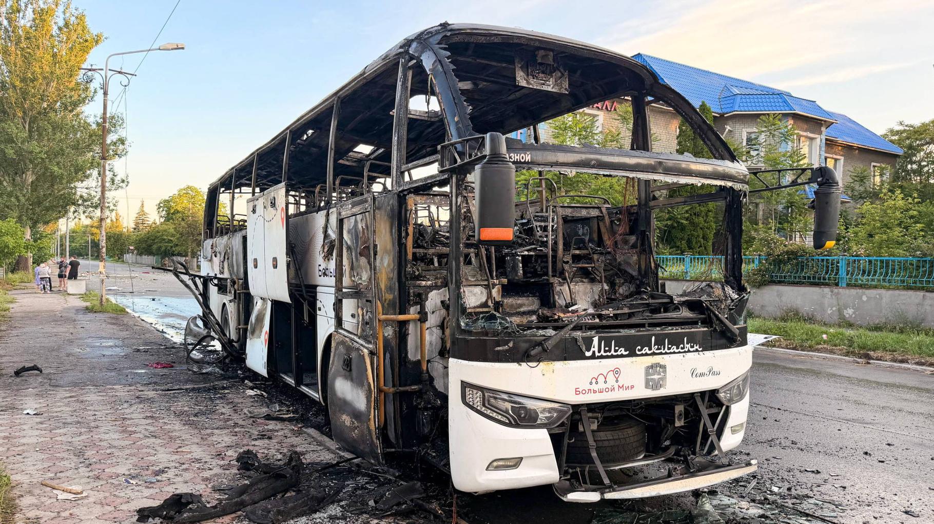 Viele Tote nach ukrainischem Drohnenangriff auf Reisebus in Donezk