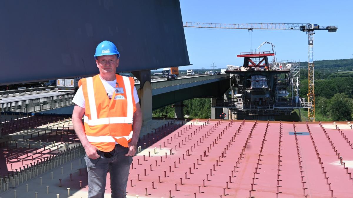 Rader High Bridge: How the middle section gets into place