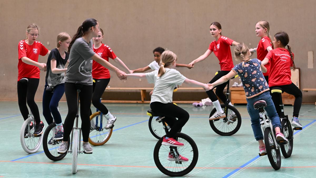 Unicycle group: TV Cloppenburg impresses with tricks and team spirit