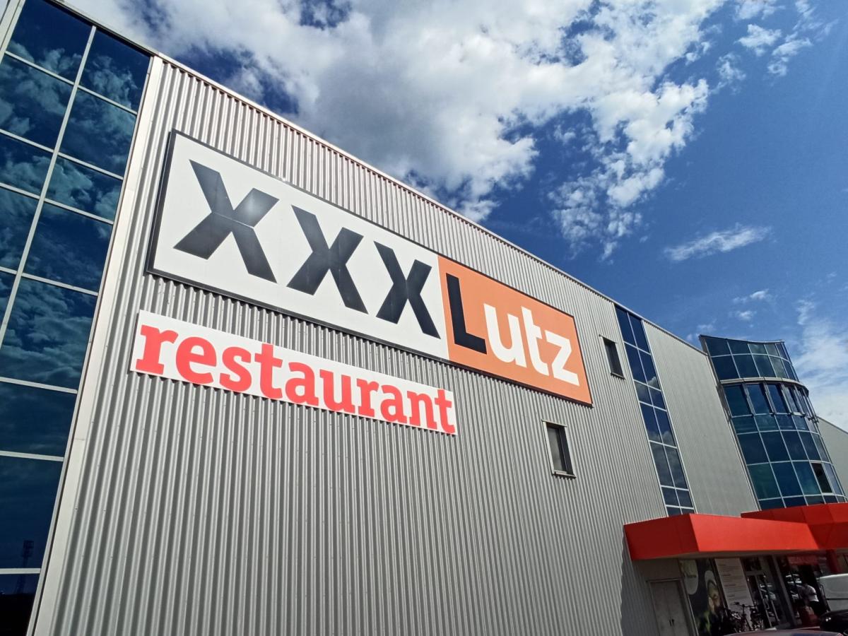 XXXLutz Salzbergen: Aus Wasserschaden wird Modernisierung