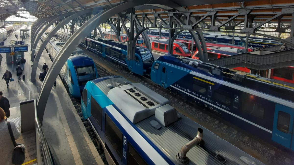 so-geht-es-mit-bus-und-bahn-zur-travem-nder-woche-2026