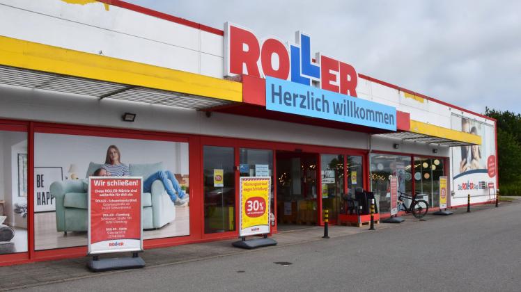 Möbelmarkt Roller in Rendsburg schließt – Räumungsverkauf läuft