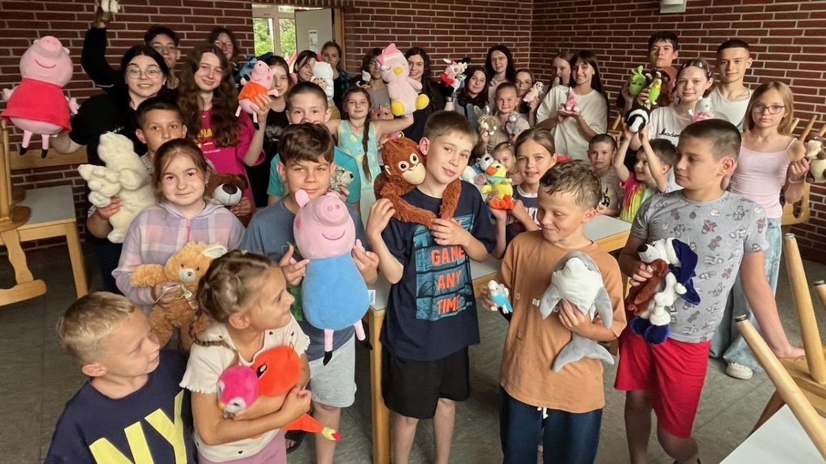 Auszeit vom Krieg: Kinder aus Ukraine erholen sich in Eckernförde