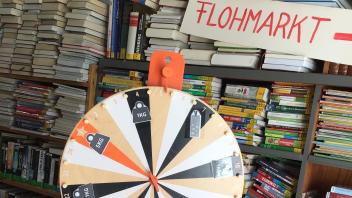 Zum XXL-Flohmarkt wird in die Stadtbücherei eingeladen.