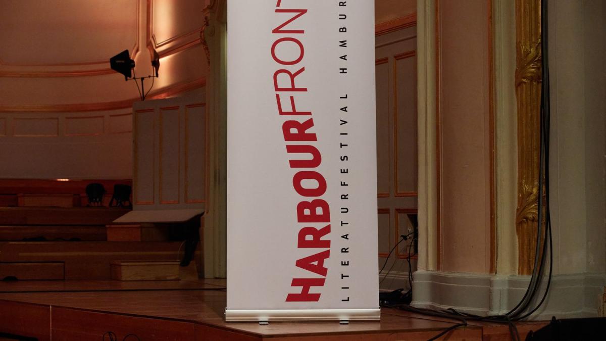 Το Harbourfront φέρνει και πάλι μεγάλα λογοτεχνικά ονόματα στον Έλβα