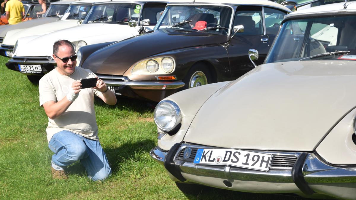 Large Citroën DS meeting at Falkensteinsee: The best pictures