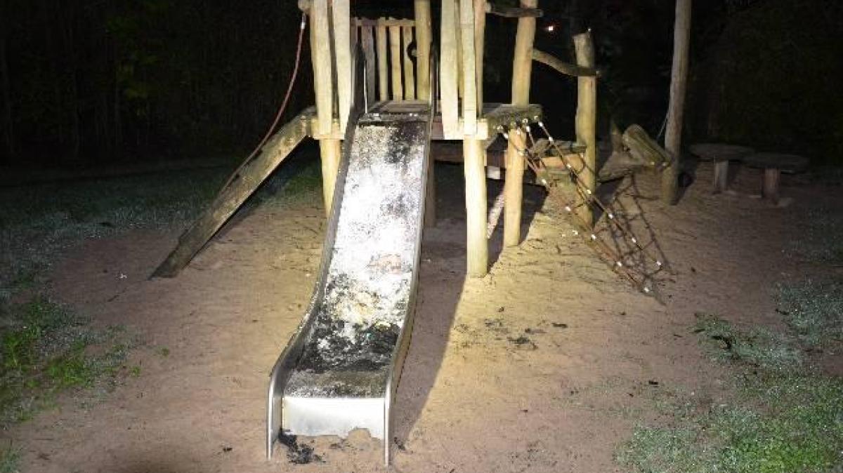 Jungen sollen Rutsche in Osnabrück angezündet haben