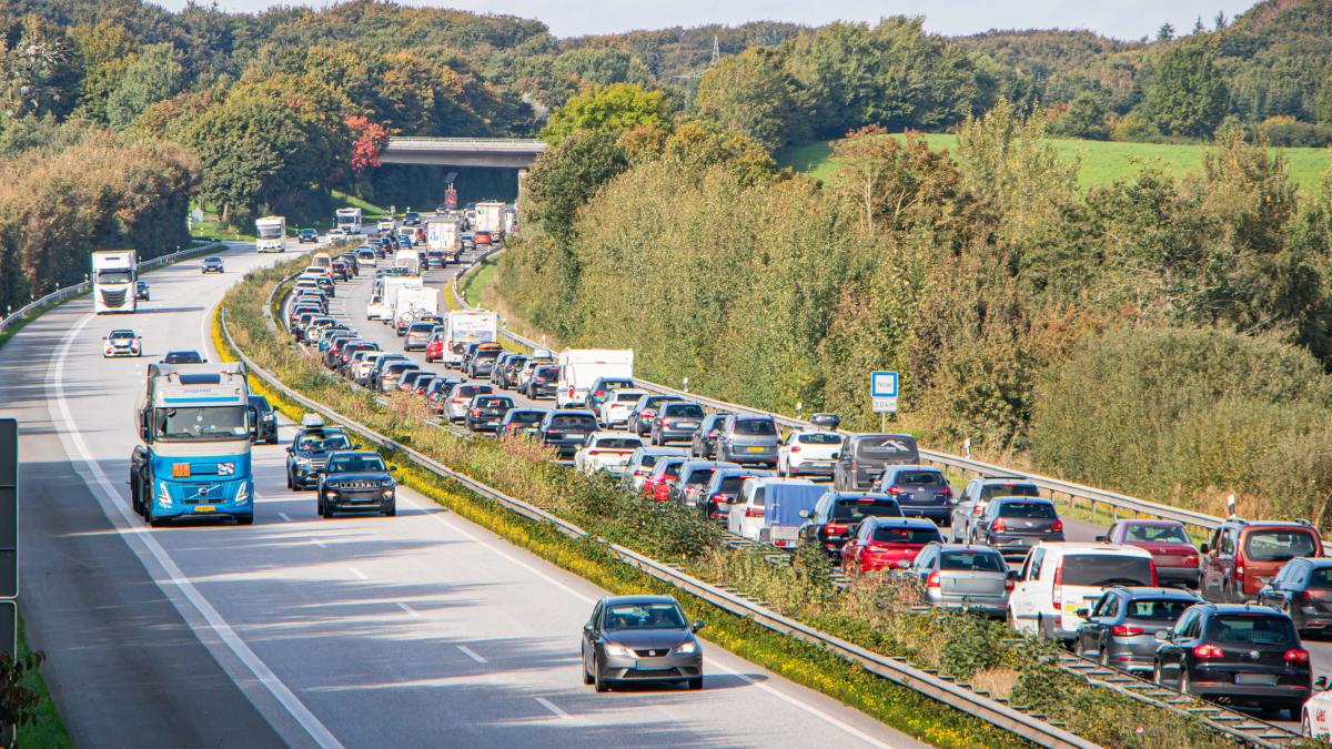 A7-Baustelle Schleswig: Neun Kilometer Stau zum Ferienstart