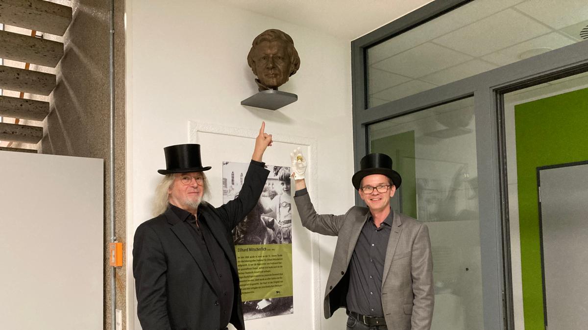 Eilhard Mitscherlich receives long-overdue Nobel Prize in Jever