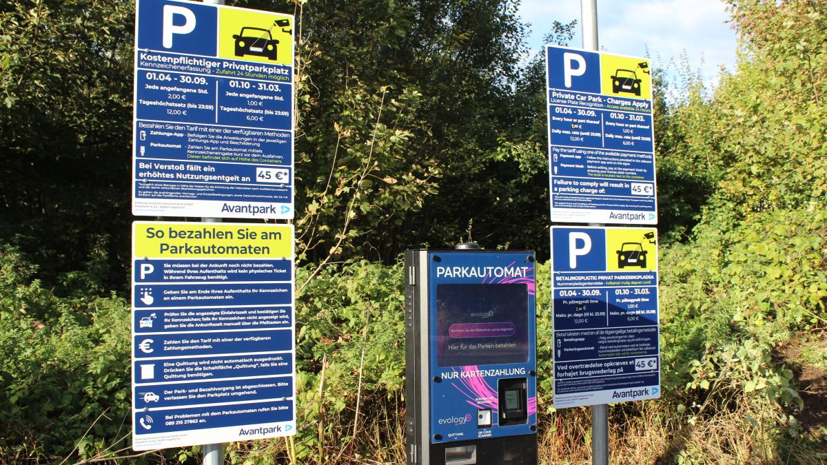 Parkplatz-Panne am Strand: Warum Dänen zum halben Preis parkten