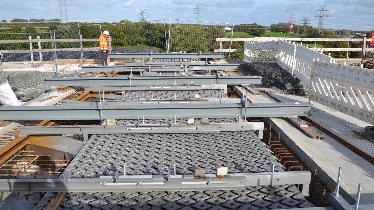 A7 Rendsburg: Transition of the new Rader High Bridge is quiet