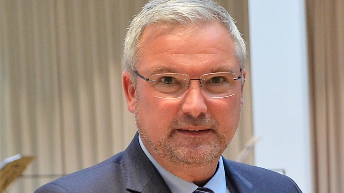 Sascha Laaken aus Ostrhauderfehn zieht wieder in den Landtag ein