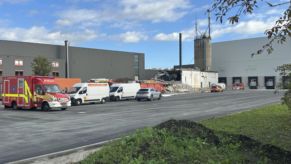 Tödlicher Unfall: Betondecke begräbt 22-Jährigen bei Arbeiten