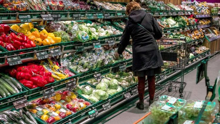 Verbraucherschützer wollen Steuersenkung für Obst und Gemüse.