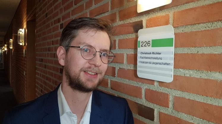 Christoph Richter, Kämmerer der Gemeinde Stuhr, will die Digitalisierung im Rathaus voranbringen.
